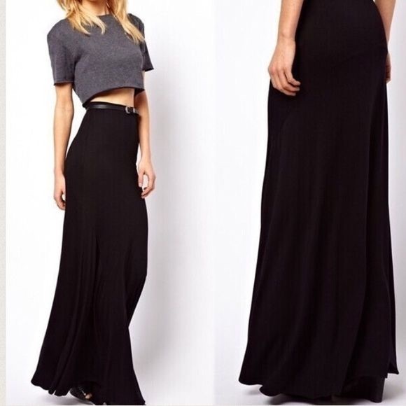 black knitted maxi skirt